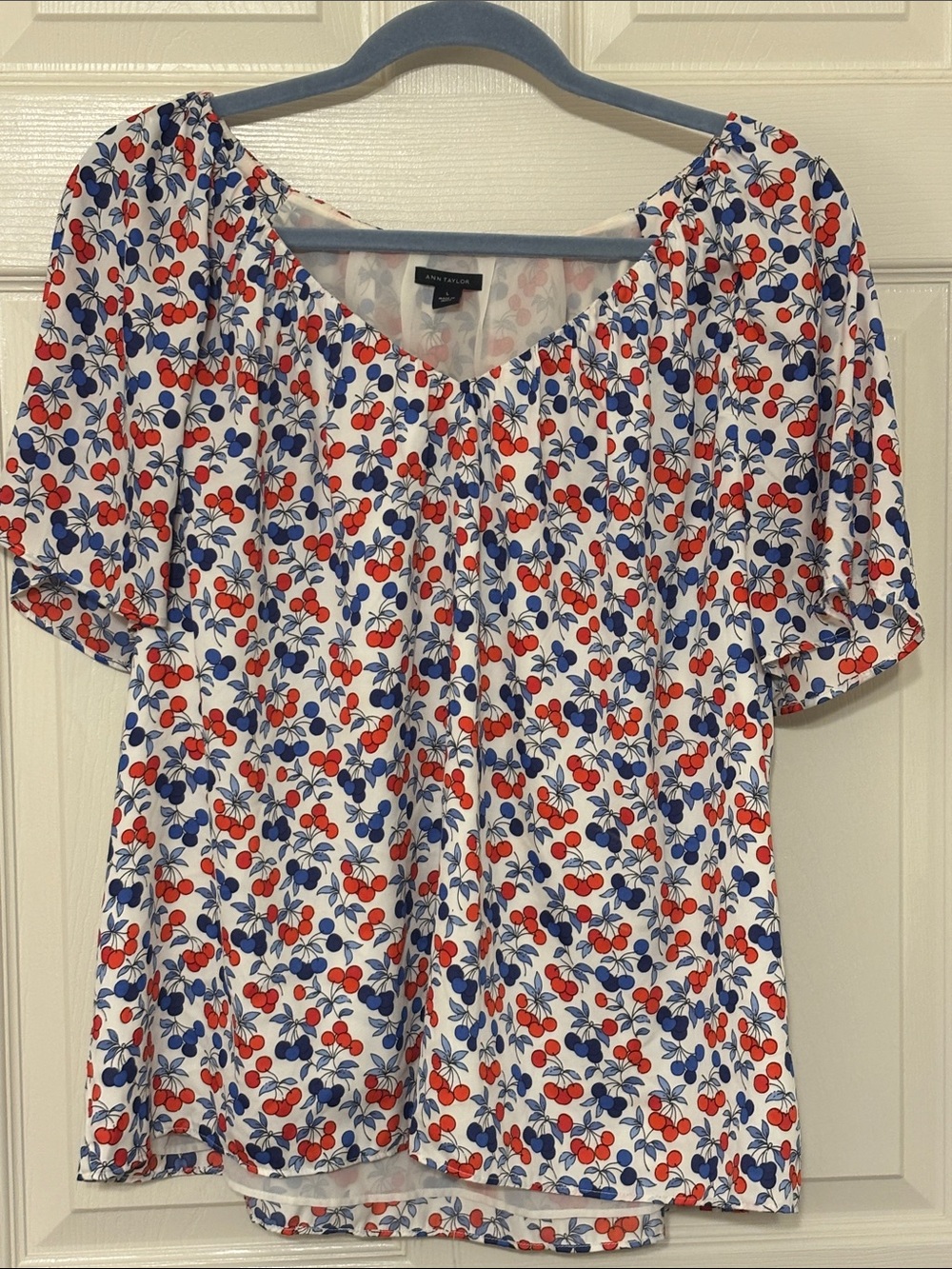 Ann Taylor White Short-Sleeve Floral Peasant Top with Red & Blue Print